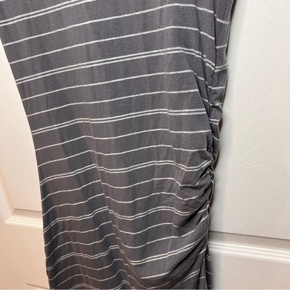 Athleta Womens Small Tall Sleeveless Dress Gray and White Ruching one side GUC - Picture 2 of 6
